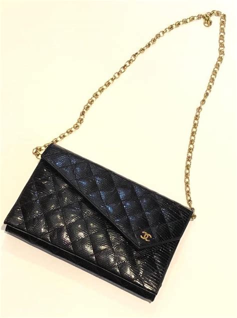 Clutch with chain lambskin zirconium gold tone metal chanel. Chanel Black Lizard Leather Gold Chain 2 in 1 Clutch Flap ...