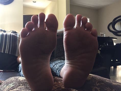 The Scraping And Worship Of Size 11 Filipinawhite Feet