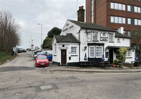 The Queens Arms Bunnian Place © Mr Ignavy Cc By Sa20 Geograph