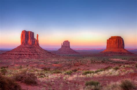 Monument Valley Utahs Most Iconic Vista Is Located In Arizona