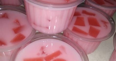 Resep Puding Mozaik Strawbery Cup Oleh Ulfa Arifianti Cookpad