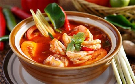 Ayam kecap berkuah, menu ayam kecap dengan kuah kecap manis yang akan terasa nikmat dan lezat jika disantap. Kurangkan Mengambilan Garam Dalam Makanan. Ini 6 Tips Yang ...
