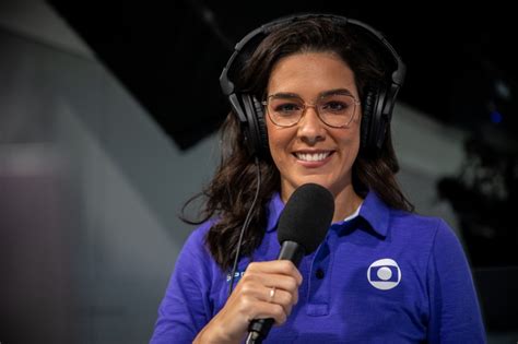 Renata Silveira A Primeira Narradora De Futebol Da Globo Páginas Azuis Opovo