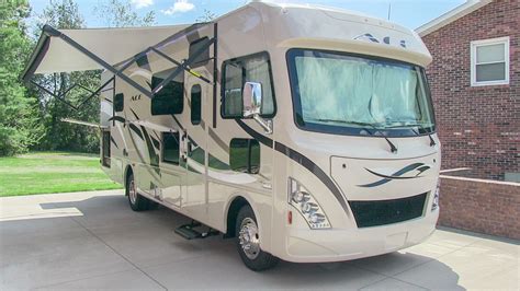 2017 Thor Ace 294 Double Slide Class A Gas Motorhome Only 1000 Miles