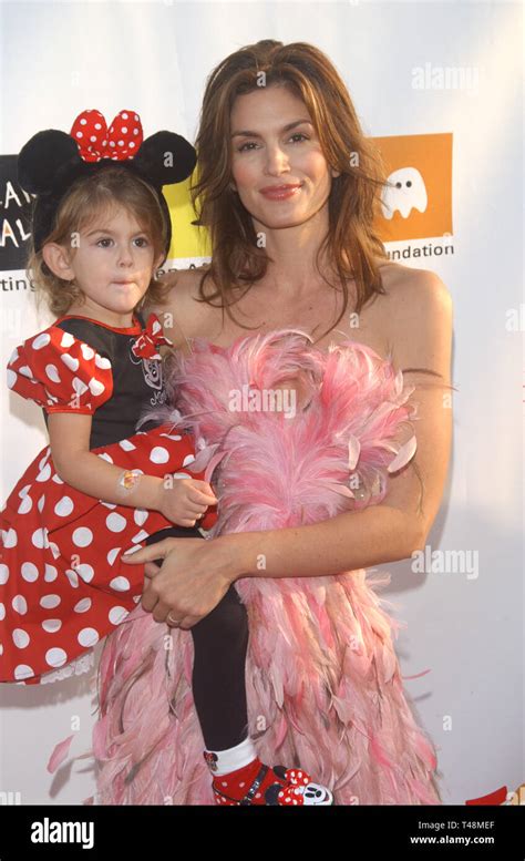 Los Angeles Ca October 25 2003 Actressmodel Cindy Crawford