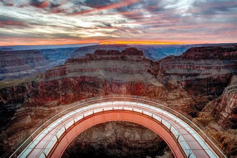 Alles Wissenswerte über Die Grand Canyon Skywalk Glasbrücke Promo Integra
