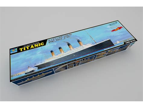 Trumpeter 1200 Rms Titanic Ocean Liner Kit With Lights 03719
