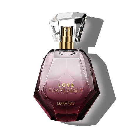 Love Fearlessly Eau De Parfum Mary Kay