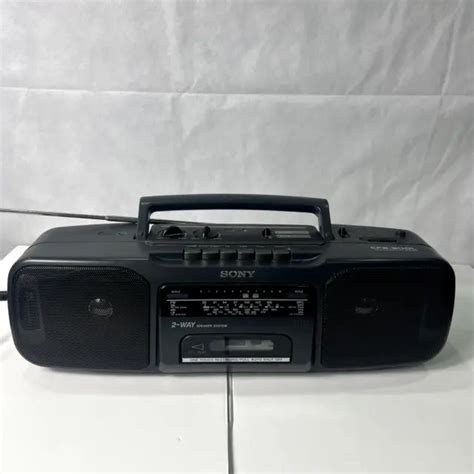 VINTAGE SONY CFS 200L Radio 4 Band Boombox FM MW LW SW Cassette Tape