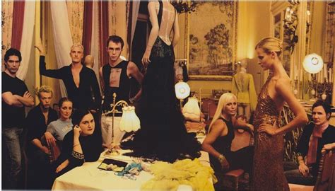 Carmen Kass Donatella Versace Brian Atwood Photo By Annie Leibovitz For Vogue Octobert