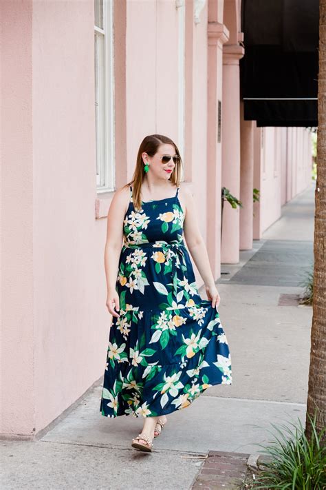 With an apr of 27.49%, your monthly statements will rack up some substantial interest charges. Old Navy Maxi Dress for Summer | A Touch of Teal