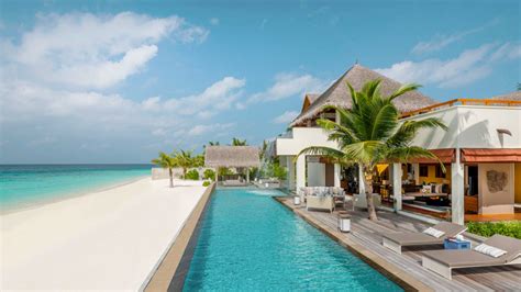 Four Seasons Resort Maldives At Landaa Giraavaru 39630846 1493729272