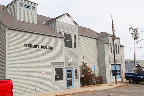 Tisbury Police Consulting Still Underway The Martha S Vineyard Times