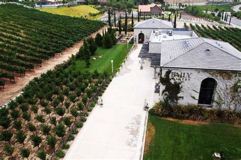 12 Best Temecula Wineries to Visit | WineCountry.com | Temecula
