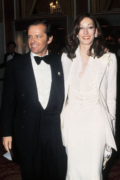Jack Nicholson And Anjelica Huston 1976 Cantantes Personas Elices