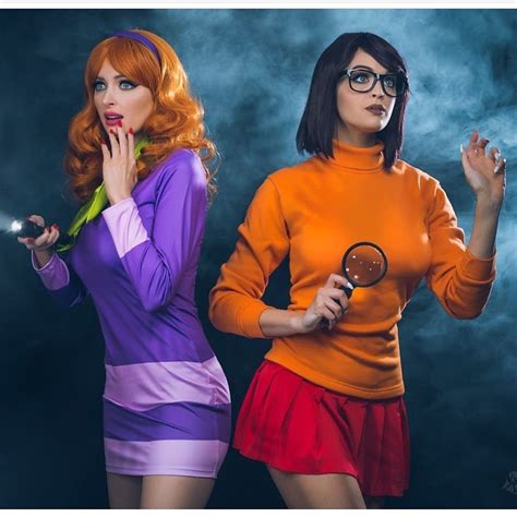 Daphne And Velma Scooby Doo Danielledenicola Como Velma Best Cosplay Daphne And Velma
