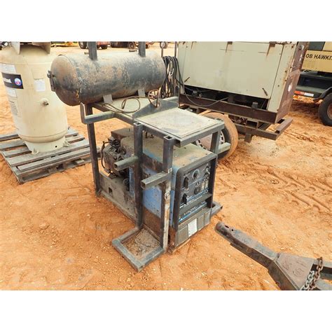 MILLER BOBCAT 225G Welding Equipment