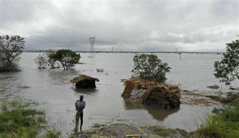 Floods Destruction From Cyclone Continue In Mozambique Mpr News