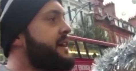 Rip Off Rickshaw Driver Caught On Camera Charging Tourists In London £