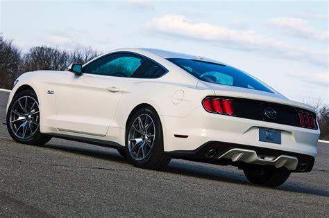 2015 Ford Mustang Vins Configurations Msrp And Specs Autodetective