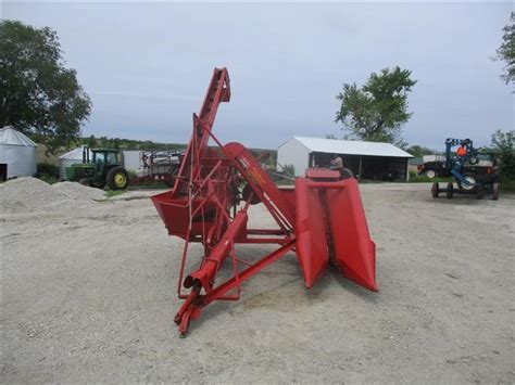 Dearborn Wood Bros 16 4 Corn Picker Bigiron Auctions