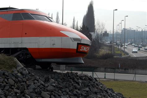 Transports Sncf Patrick Le Premier Tgv Prend Sa Retraite Et