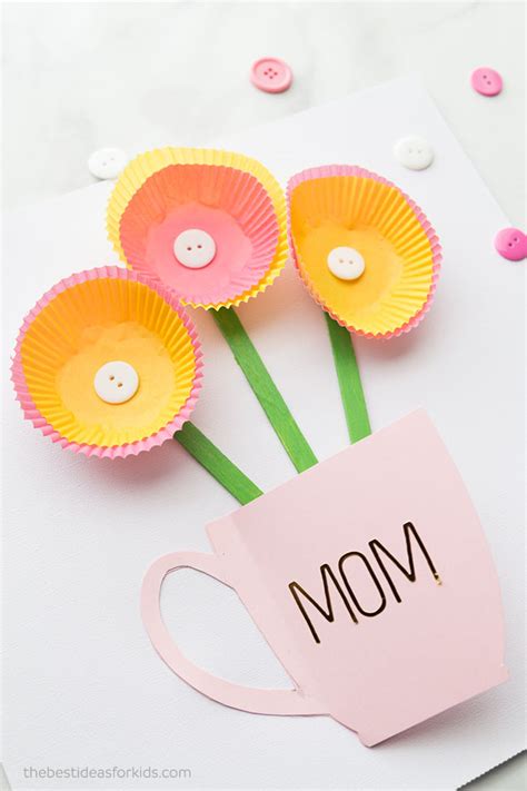 Why make handmade gifts for mom. Handmade Mothers Day Card - The Best Ideas for Kids