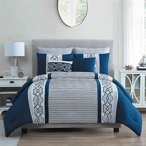 Vcny Home Darryl 7 Piece Comforter Set Bed Bath And Beyond Comforter