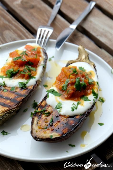 Aubergines grillées à la sauce tomate