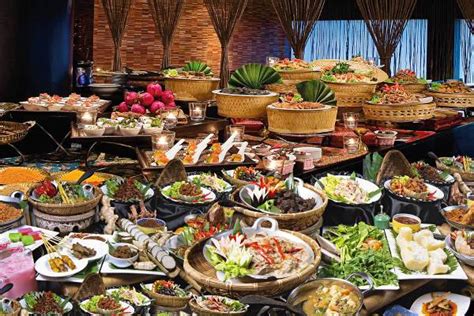 Rated as one of the fmt news top unique dining experiences in kl, enjoy an extensive ramadhan buffet above kuala lumpur cityscape in kl tower's revolving restaurant, the highest restaurant in malaysia. Where to find Ramadan Buffets for Buka Puasa in Kuala ...