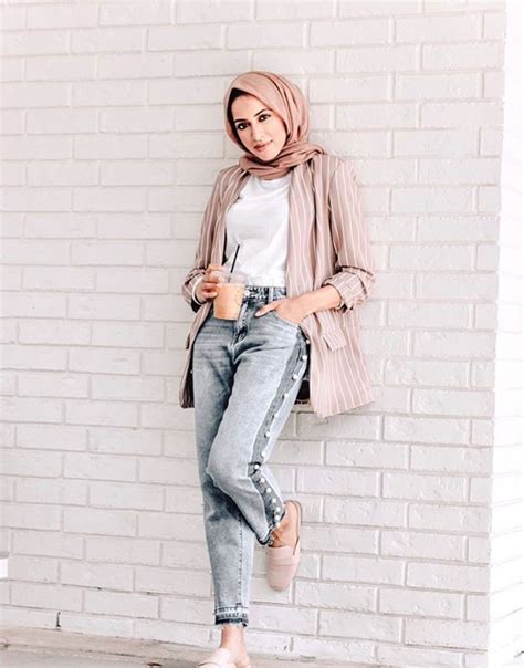Pin By Sana On Hijabi Style Hijab Outfit Womens Fashion