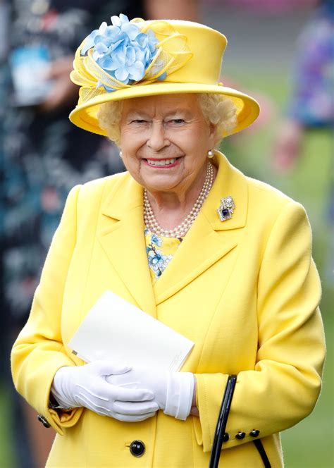 Wardrobe Queen Elizabeth Clothes Wardobe Pedia