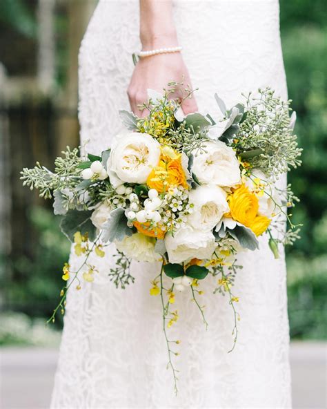 41 Stunning Ranunculus Wedding Bouquets Martha Stewart