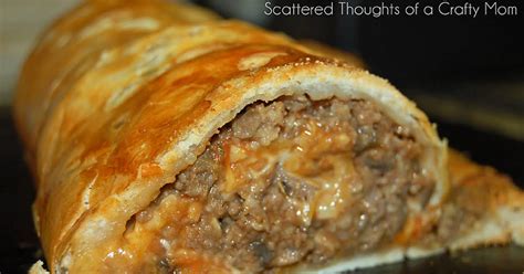 Delicious meatloaf topped with garlicky mashed loaded potato meatloaf casserole is an easy ground beef casserole recipe loaded with mashed potatoes i made this with left over meatloaf i had cut in slices and froze for sandwiches. 10 Best Leftover Meatloaf Recipes