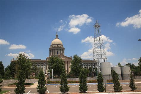 Oklahoma State Capitol Building Photograph By Frank Romeo