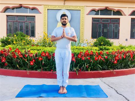 Surya namaskar is a yoga pose that helps you to welcome the new day by paying homage to the sun. 12 Steps Of Surya Namaskar- Health Benefits Guide | Surya ...