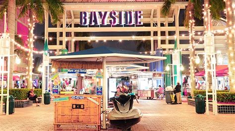 Bayside Marketplace One Of Miamis Biggest And Best Malls