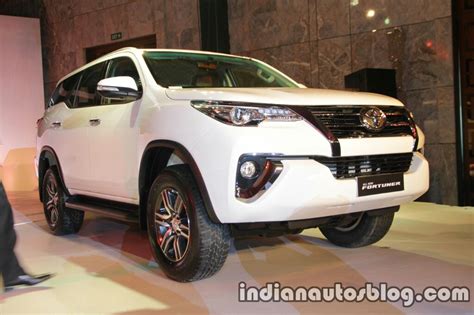 2016 Toyota Fortuner White Front Three Quarter Launch Live