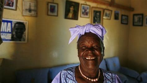 سارا، مادربزرگ محبوب باراک اوباما در ۹۹ سالگی در کنیا درگذشت Bbc News
