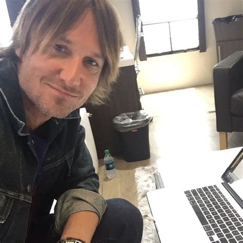 To help visualize his height, we've included a side by side comparison with other celebrities, short and tall! Keith Urban height, weight, body measurements. Australian ...