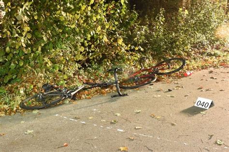 Zwei Verletzte Nach Velo Unfall Zürcher Unterländer