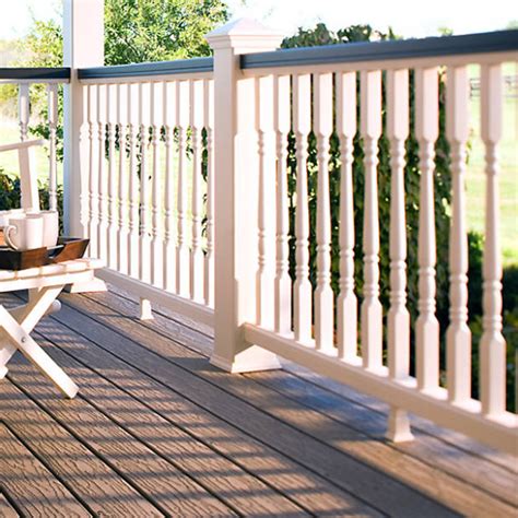 Pair with any transcend color post for a stylish look. Railing Image Gallery - Trex Transcend - DecksDirect