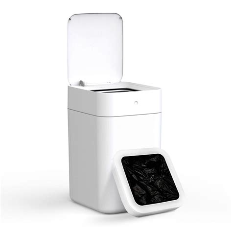The new townew smart trash t3 retains all the features of the original model with improvements plus longer battery standby takes 30% less space with the new design. TOWNEW™ Smart Trash Can | Motion Sensor Garbage Bin ...