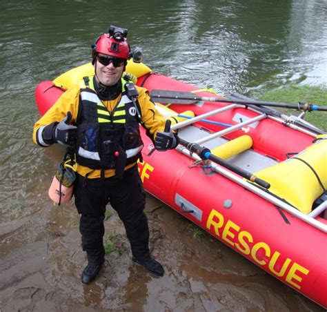Meet The Marine Rescue Dive Unit River Safety Smarts