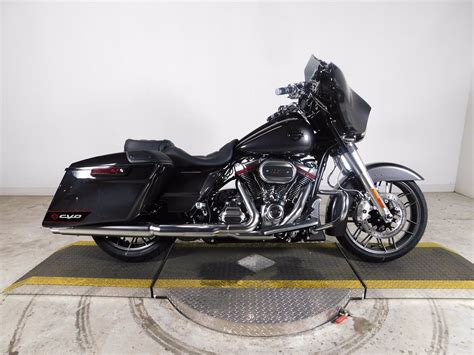 The street rod is equipped with two 300mm discs up front and a single disc at the rear. New 2020 Harley-Davidson Street Glide CVO FLHXSE CVO ...