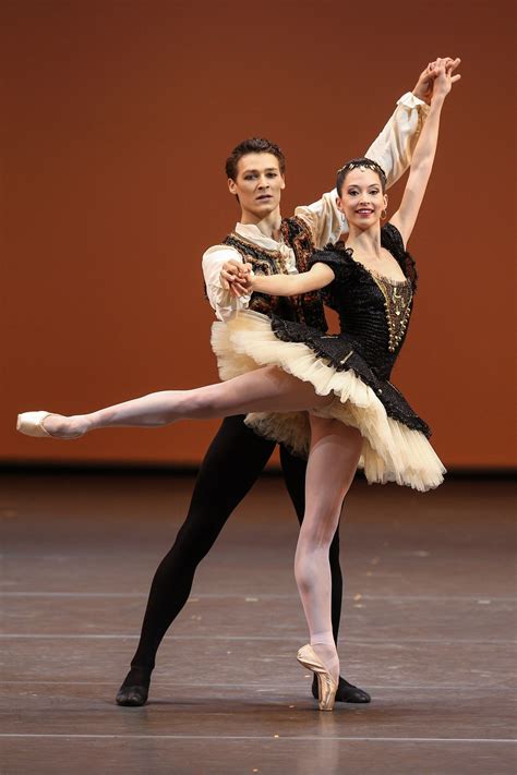 Journée Internationale De La Danse Suivez Un Cours De Danse Classique