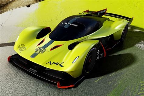 Top 10 Hypercars In The World Man Of Many