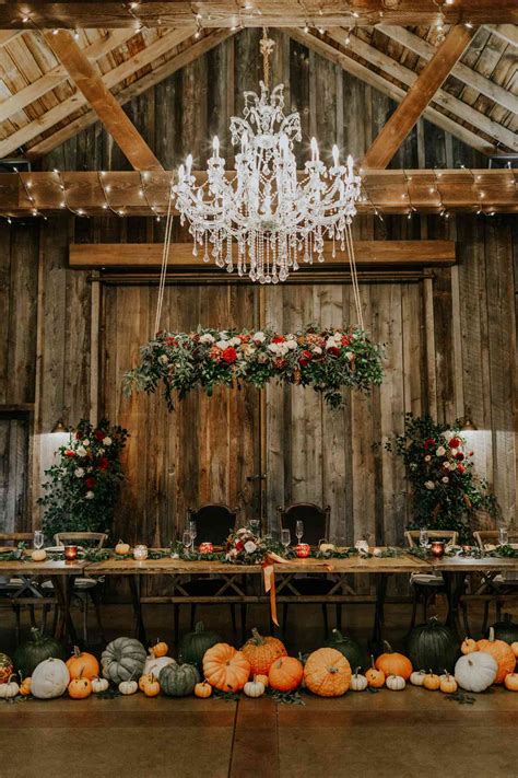12 Ways To Decorate Your Fall Wedding With Pumpkins