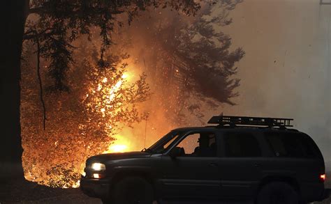 California Wildfires Scorch 1m Acres As Trump Declares Major Disaster