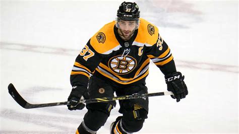 Bruins Captain Bergeron Wins Selke Trophy For Record 5th Time